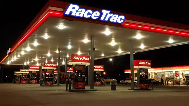 race-trac-forecourt