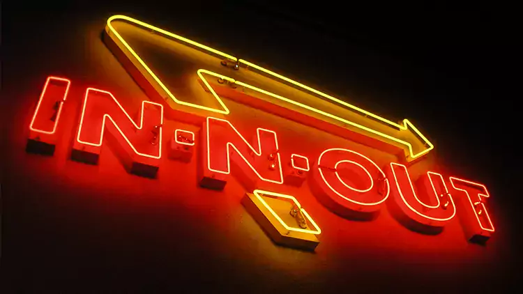 in-n-out-sign